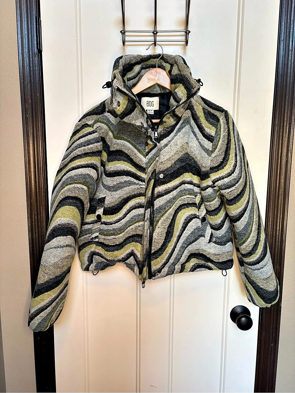 Urban Outfitters BDG Isla Wool Puffer Jacket Blue Green Swirls Cropped XS
